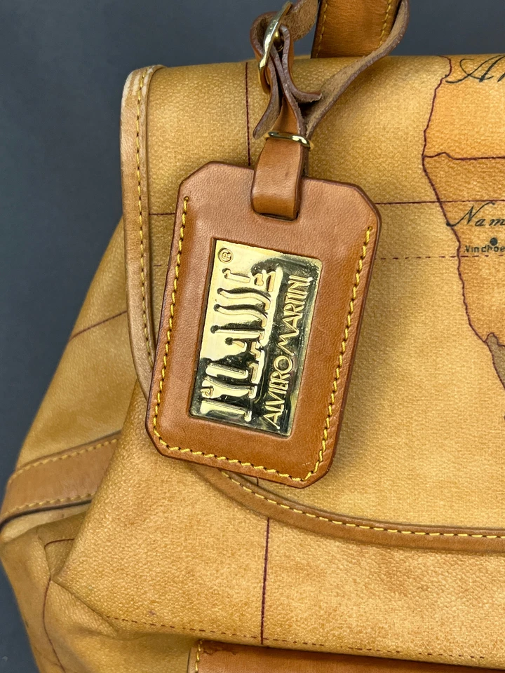 Auténtica Mochila Alviero Martini 1ª Clase Mapa Geográfico Mundial Hecha en Italia (414) Foto 2 de 4