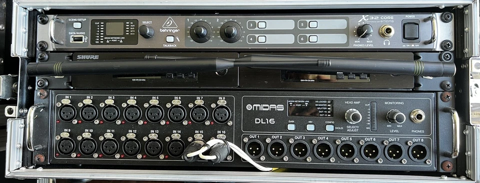 Behringer X32 Core, DL16, 2 Shure QLXD4, 2 Shure Qlxd1 Belt Pack mit Mikrofonen - Bild 2 von 4