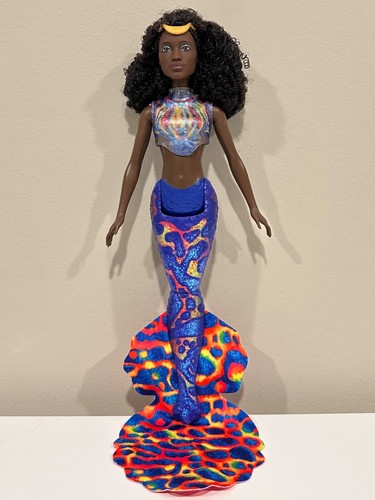 Disney Sirenetta film live action Ariel e sorelle bambole a scelta LEGGI - Foto 16 di 17