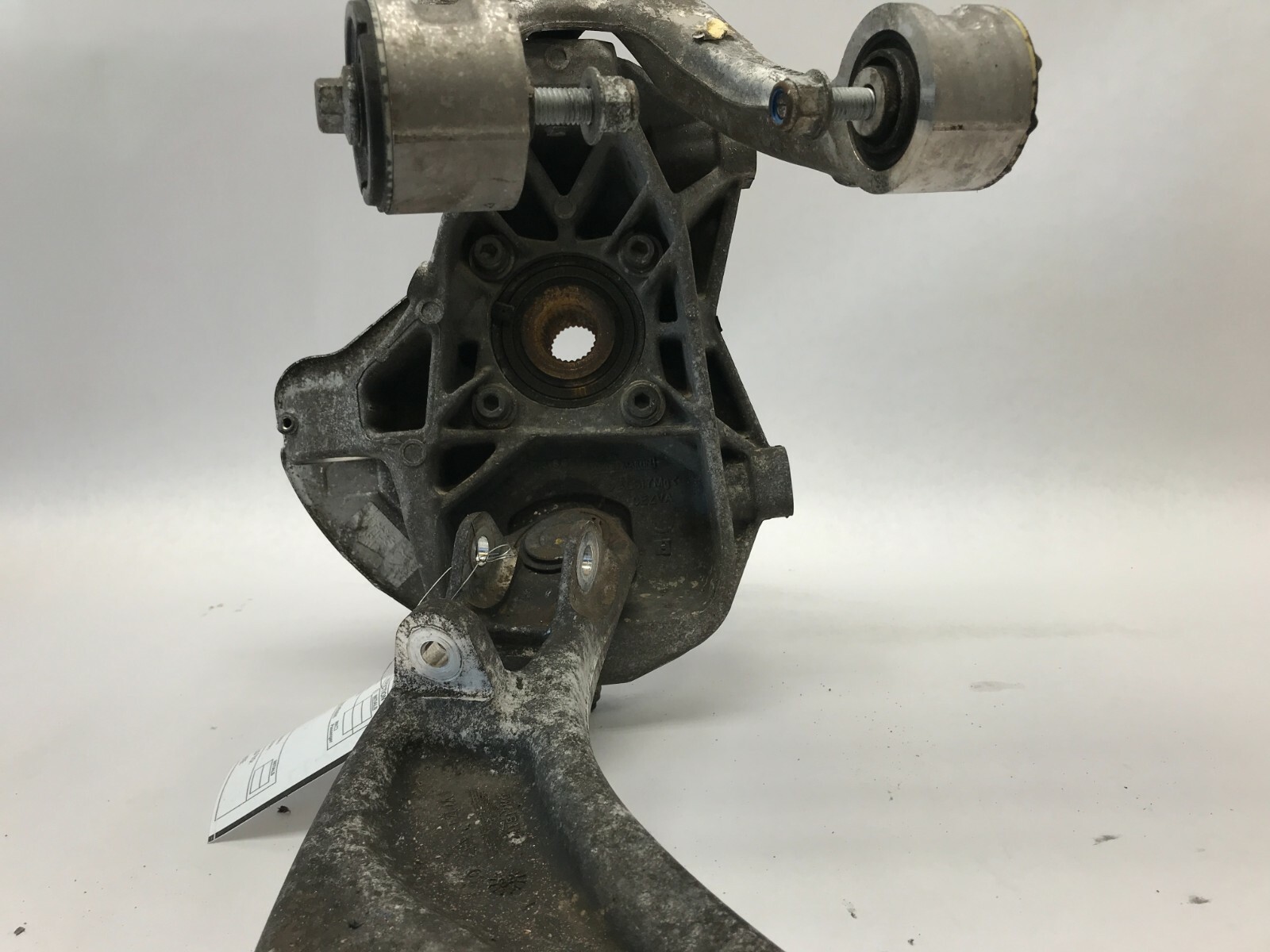 07-16 ASTON MARTIN V8 VANTAGE KNUCKLE HUB FRONT RIGHT PASSENGER SIDE OEM
