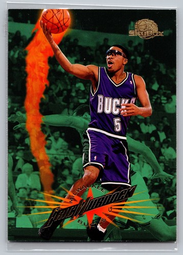 1995 Skybox Premium Eric Murdock #71 card