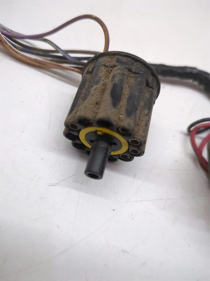 81-89 DODGE D150 D250 D350 RAM RAM CARGADOR VELOCÍMETRO CALIBRE CLÚSTER Arnés Solo Foto 2 de 4