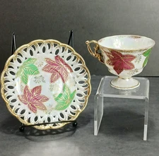 Vtg Fan Crest Fine China Gold Tone Edges MAPLE LEAVES #2650 Cup/Saucer Set