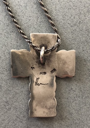 HELEN CHANTLER SIGNED  CELTIC CROSS 18K & 925 W/25" 925 CHAIN, REFLECTIVE IMAGES - Picture 3 of 4