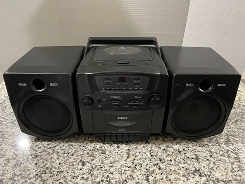 RCA Portable Boombox CD TAPE RECORDER Vintage Bass Reflex