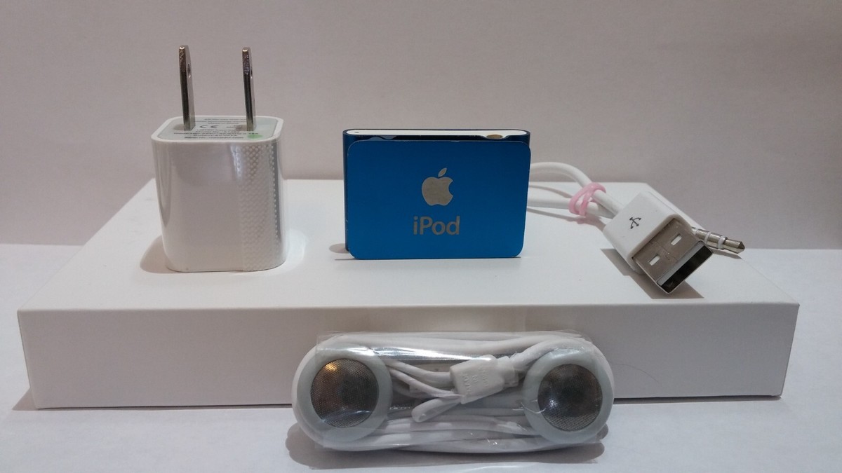 Apple iPod Shuffle シルバー Apple iPod shuffle 3rd Generation (4GB, Silver) MB867LLA B&H