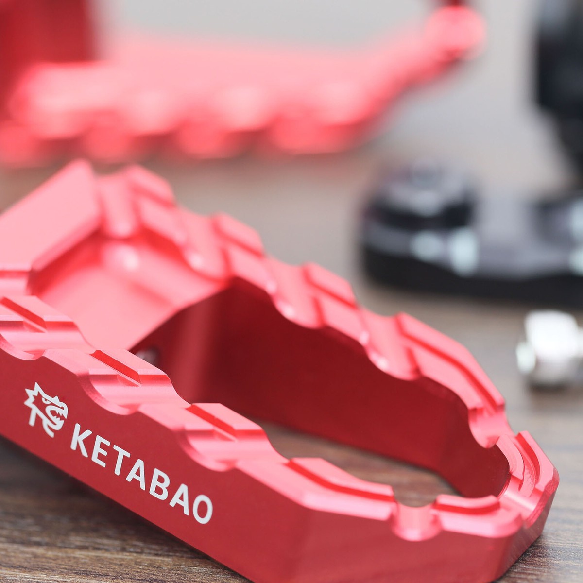Red BUZZ Front Wide Footpegs 25mm Lower For Kawasaki Z125 16