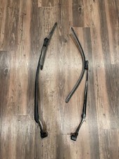 2017 INFINITI Q50 RED SPORT FRONT LEFT & RIGHT WINDSHIELD WIPERS OEM