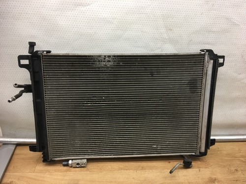 Mercedes W212 350CDI OM642 Klimakühler & Servolenkung Kühler A2045001001