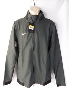 nike travel jacket