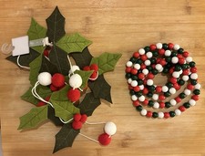 Hobby Lobby holly Felt Christmas Garland And Wood Beads New 