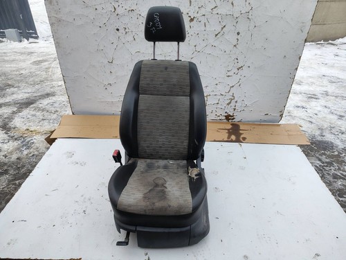 Volkswagen Caddy 2011 Vorne links Fahrersitz SKO104218