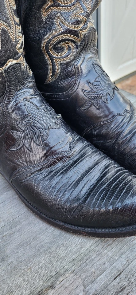 10.5D LUCCHESE CLASSICS TEJU LIZZARD MENS BOOTS BLACK TEJU MENS HANDMADE BOOTS - Image 2 of 4