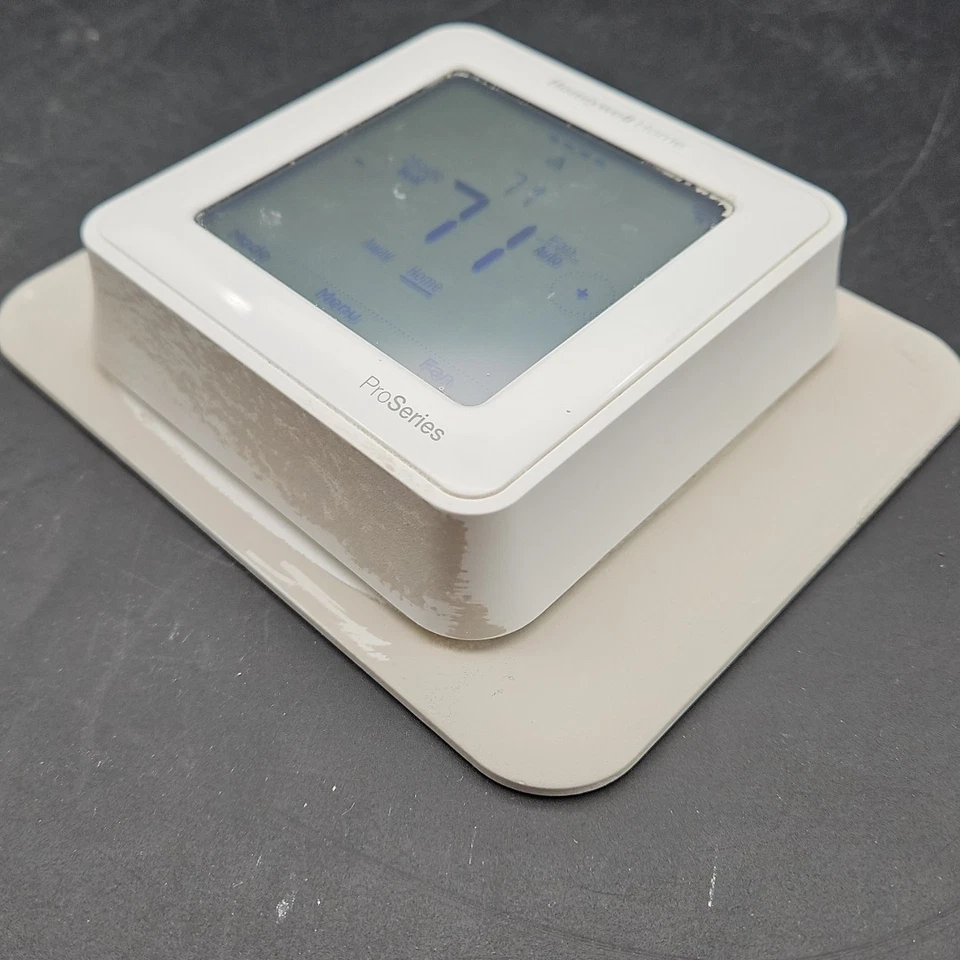Honeywell T6 Pro Series Z-Wave Programmable Thermostat White TH6320ZW2003 Works - Image 4 of 4