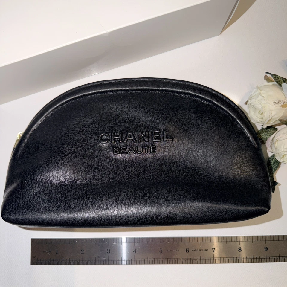 CHANEL Makeup GWP Black Cosmetic Pouch Case Purse With BOX-NEW - Image 4 of 4