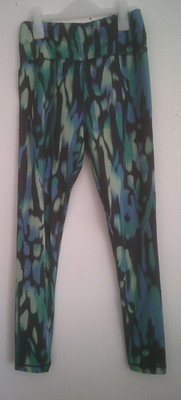 Schwarz/türkis/grün/blau gemusterte Leggings mit breitem Bund Gr. S VENICE BEACH