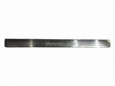 MERCEDES-BENZ C W204 Schwellerzierleiste vorne rechts A2046800135 2.15 37357087 MERCEDES-BENZ C W204 Schwellerzierleiste vorne rechts A2046800135 2.15 37357087