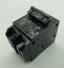 Homeline HOMT225240 Quad 2 Pole 25/40Amp 120 240V Plug In Tandem Circuit Breaker