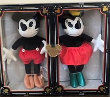 Mickey and Minnie Mouse Collectible Plush Doll Set Limited Release Disney Parks