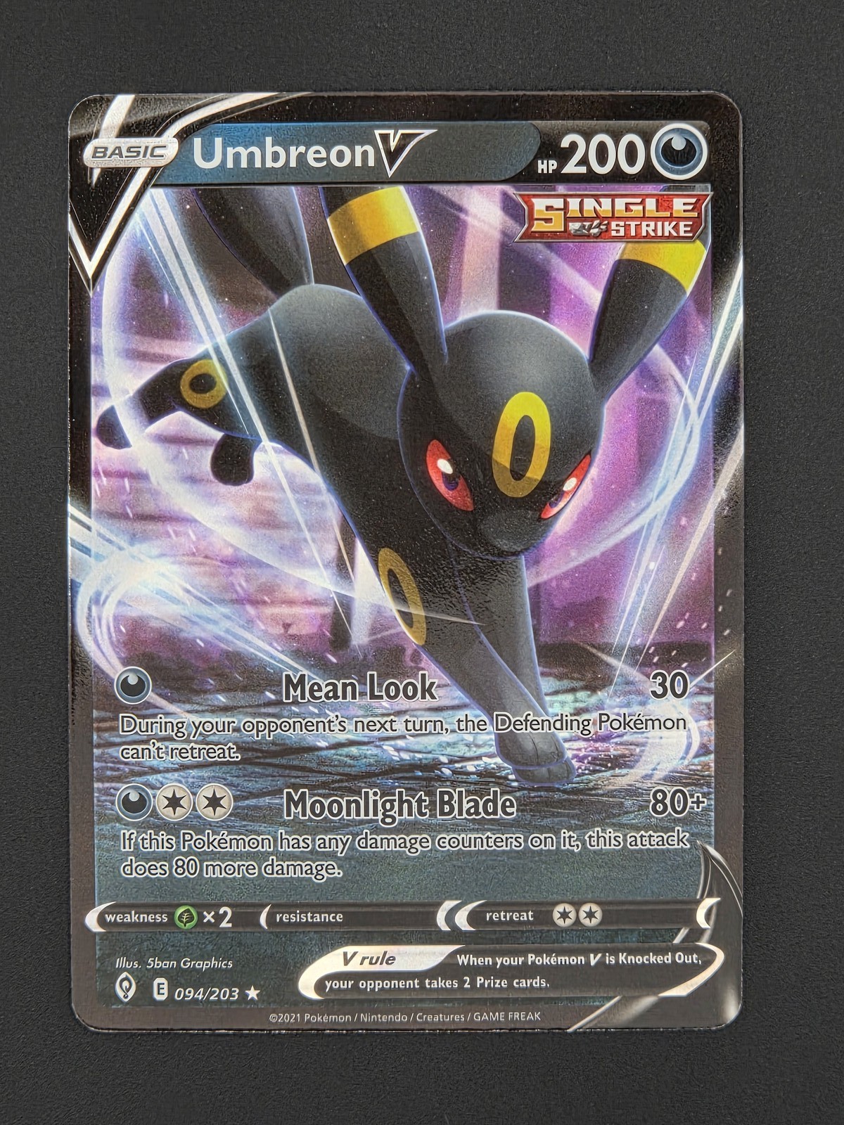 Umbreon V 094/203 Ultra Rare Pokemon TCG SWSH07: Evolving Skies NM
