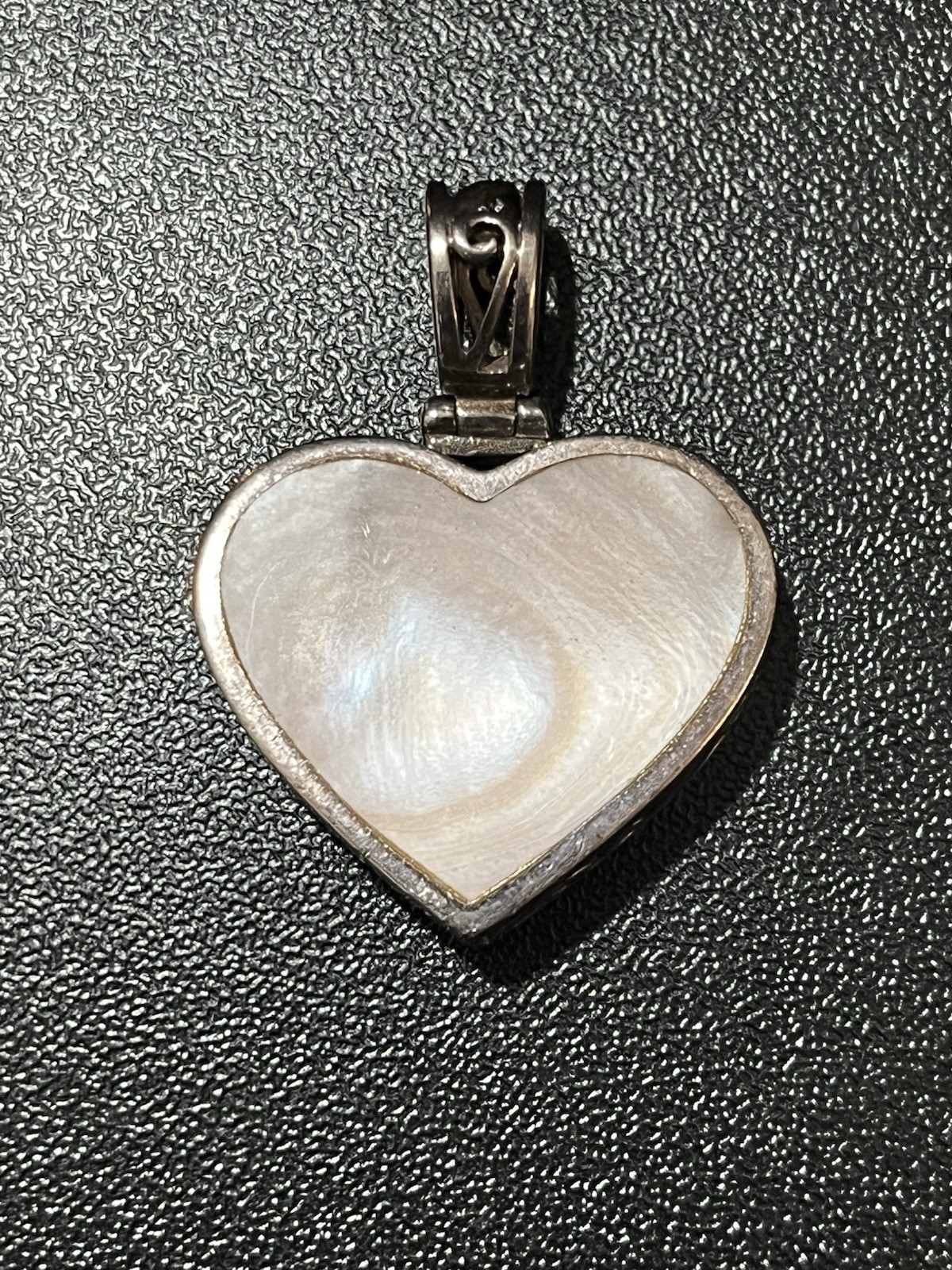 925 Sterling Silver And Mother Of Pearl Heart Shaped Pendant