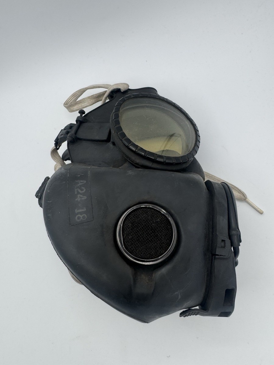 US Military M17 Gas Mask w/ Hood & Chemical Biological Carrier Bag
