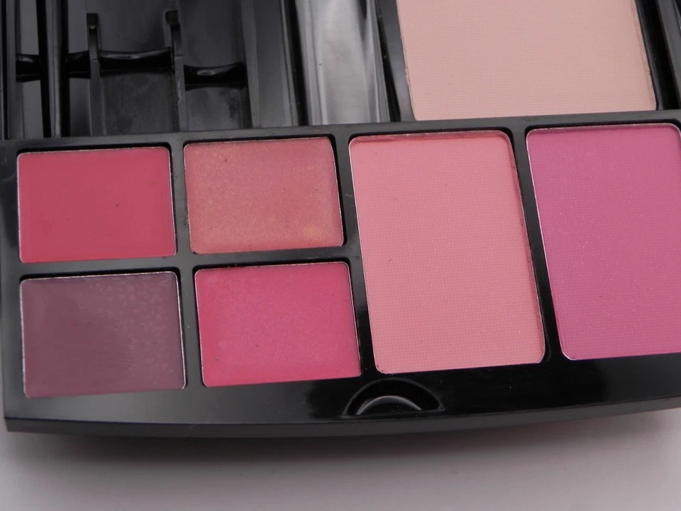 Paleta de maquillaje Avon 2004 color para todos los colores color de labios rubor sombra de ojos en polvo nueva como nueva Foto 4 de 4