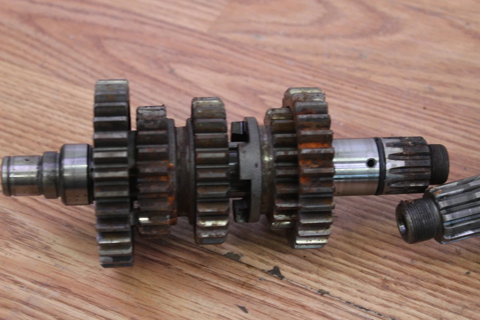 1976 YAMAHA XT500 Tranny / Transmissão - PARA PEÇAS - Imagem 2 de 4