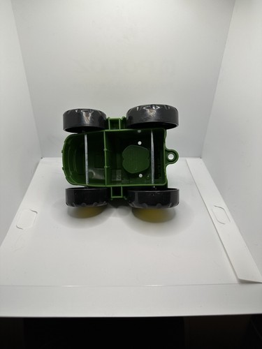 Tomy 2021 John Deere Tractor Green And Yellow Toddler Hands Plastic - READ - Picture 9 of 10