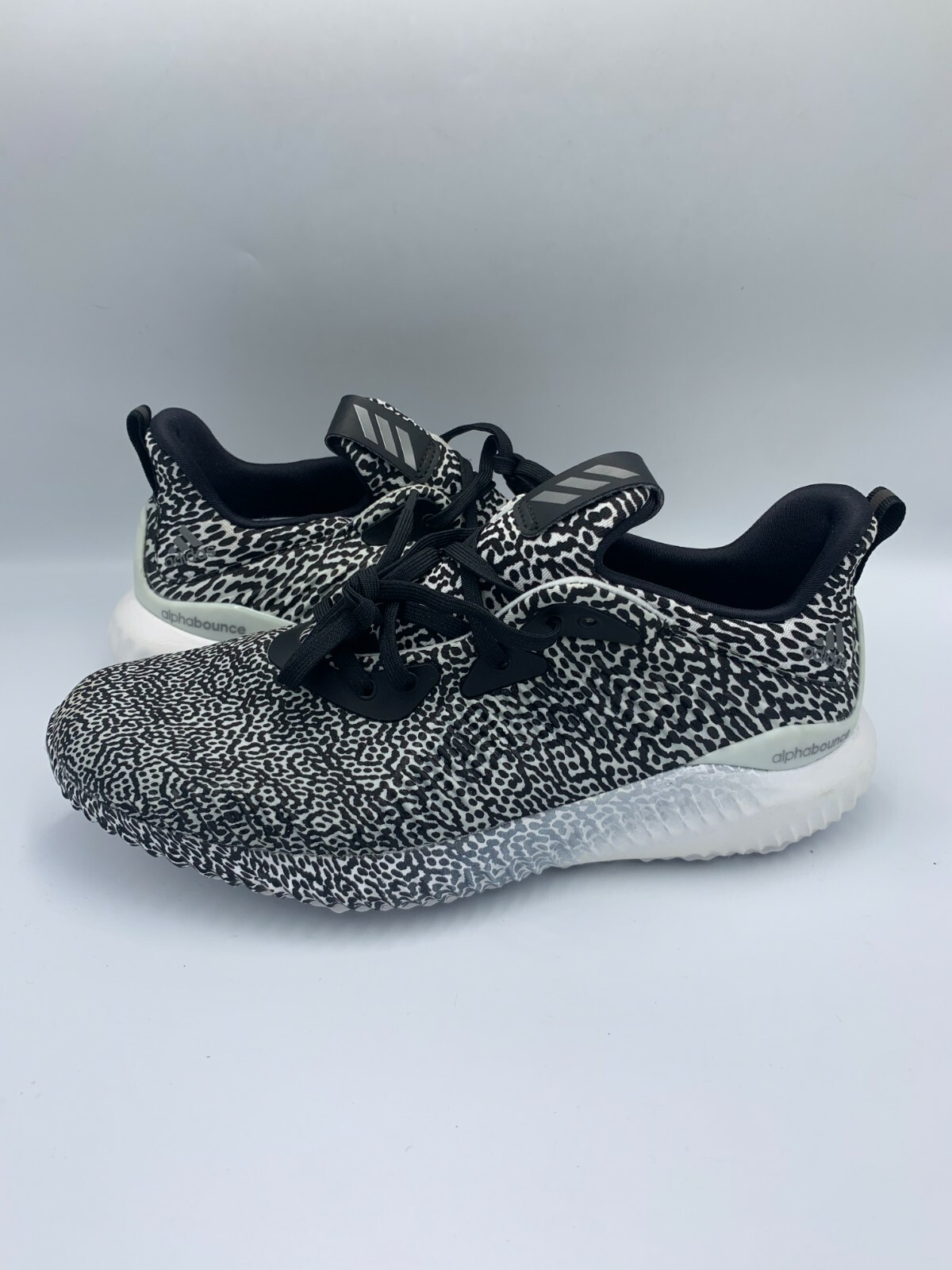 adidas alphabounce r2