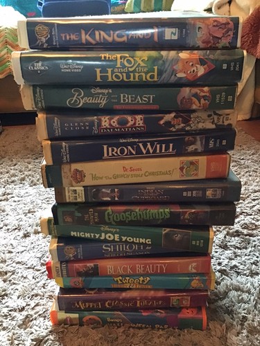 Vintage 90er VHS Set Disney/Kinder Filme Barney Grinch Schöne & das Biest Tweety.