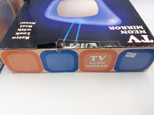 MOLTO RARO SPECCHIO TV AL NEON LUMISOURCE vero neon! Appendiabiti da parete Grail anni 2000 nuovo con scatola nuovo - Foto 6 di 11