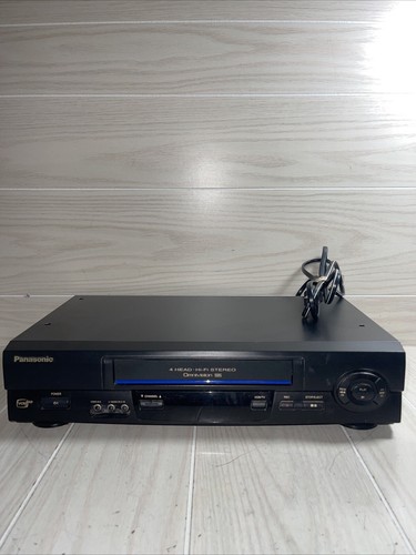 Panasonic PV-V4611 VCR Plus+ 4 Head Omnivision VHS Player - No Remote. Parts