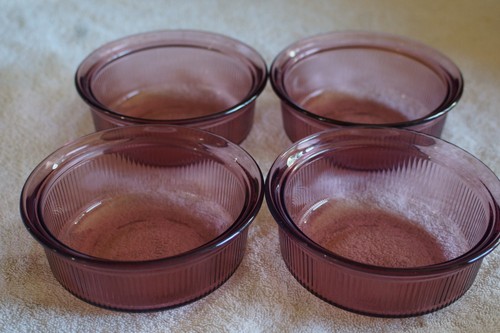 4 Corning Ware Visions Cranberry 5" 2 cup Soup Bowls Excellent Condition - Picture 7 of 7