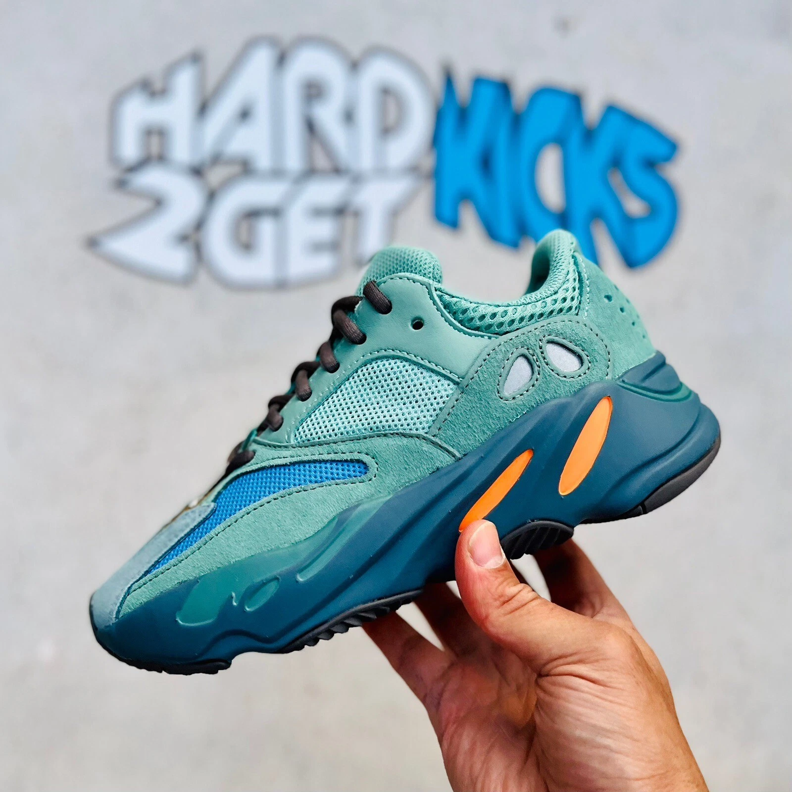 Adidas Yeezy Boost 700 Boost sbiadito azzurro UK4 US4.5 EU36 2 3 nuovissima