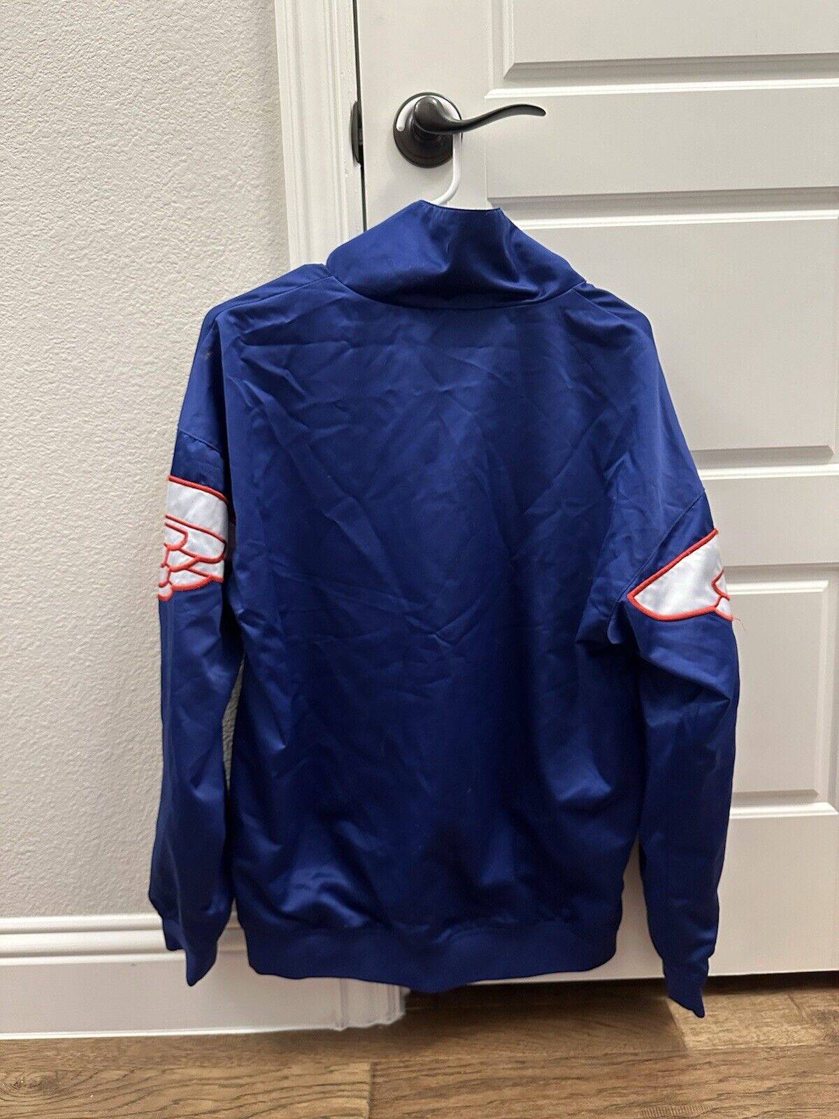 Picture 4 of 6