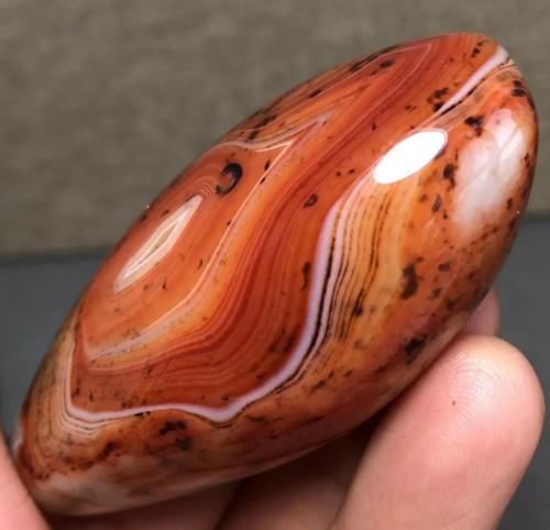 Silk Banded CRAZY Lace Agate 71g Polished Palm Stone Madagascar Tumbled Crystal - Picture 5 of 11