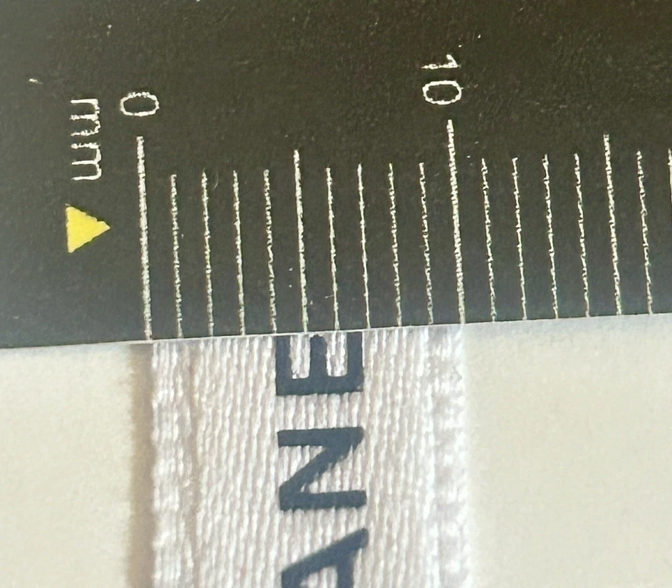 White 1 metre X 1cm PIECE AUTHENTIC Classic CHANEL RIBBON wrap choker BOWS New - Image 2 of 4