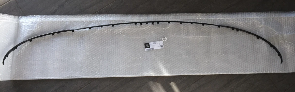 Original Mercedes Zierleiste W213 Heckstoßstange Mitte A2138858801 