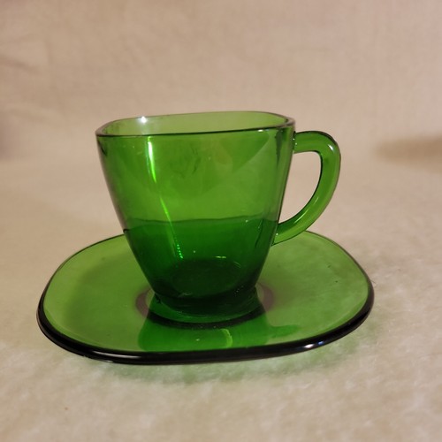 Vtg Vereco Mid Century Modern  Emerald Green Glass  Small Cup & Saucer France - Picture 1 of 5