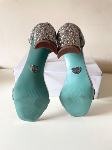 NEW ODD SIZE BETSY JOHNSTON SILVER RHINESTONE STUD HIGH HEEL SANDALS SIZE 5 &6 - Picture 7 of 7
