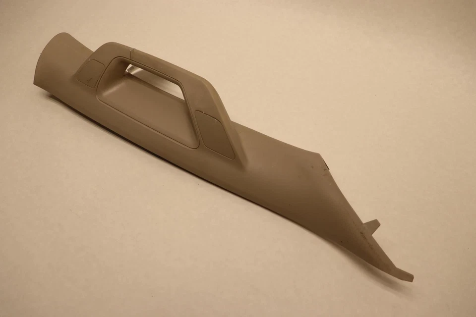 2015 - 2019 年吉姆西 SIERRA 2500 前右乘客 WINDSHIELD A PILLAR TRIM 原始设备制造商 — 第 3/4 张图片