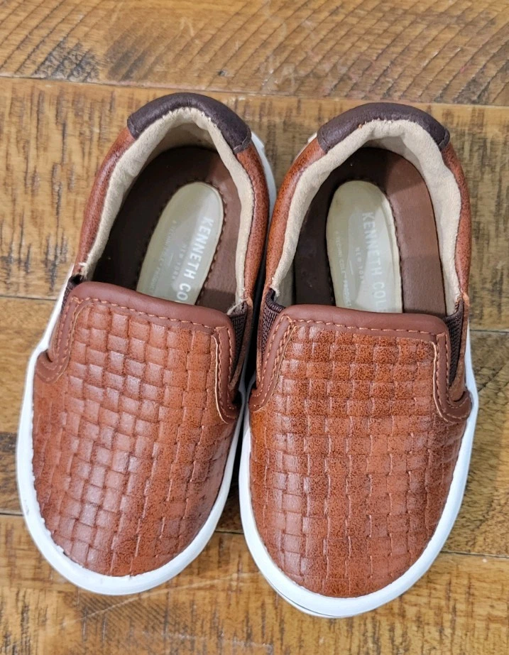 Mocasines sin cordones tejidos marrón Kenneth Cole Reaction talla 5 infantil excelente estado Foto 3 de 4