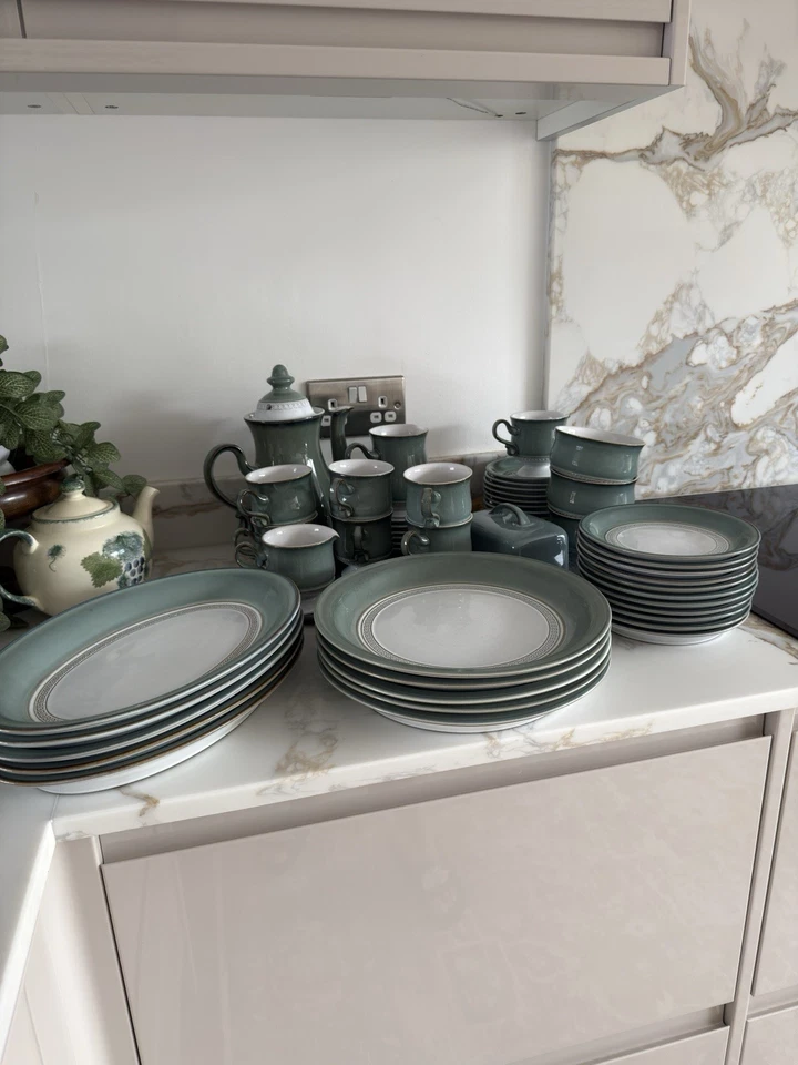 🌸Collection of DENBY ‘Venice’                      Dinner wear & coffee set🌸 - Image 3 of 4