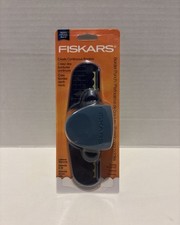 Fiskars 03-014427 Border Punch - Brand New