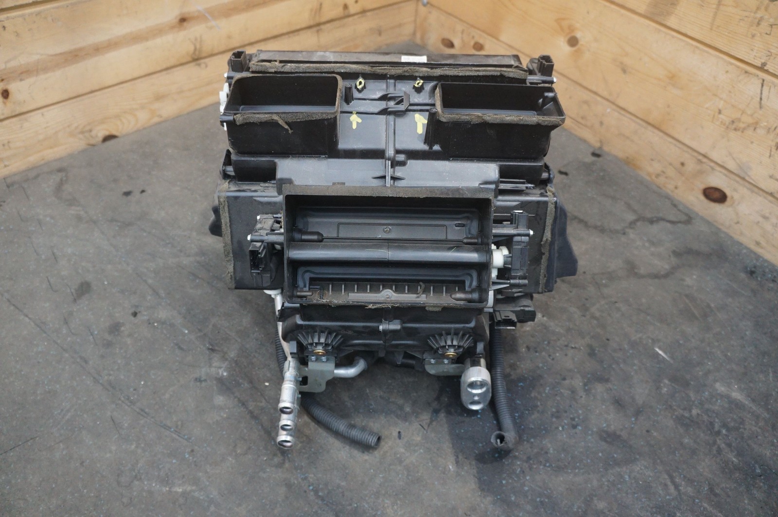 Lamborghini Gallardo Spyder Heater core box P/N 400820351C