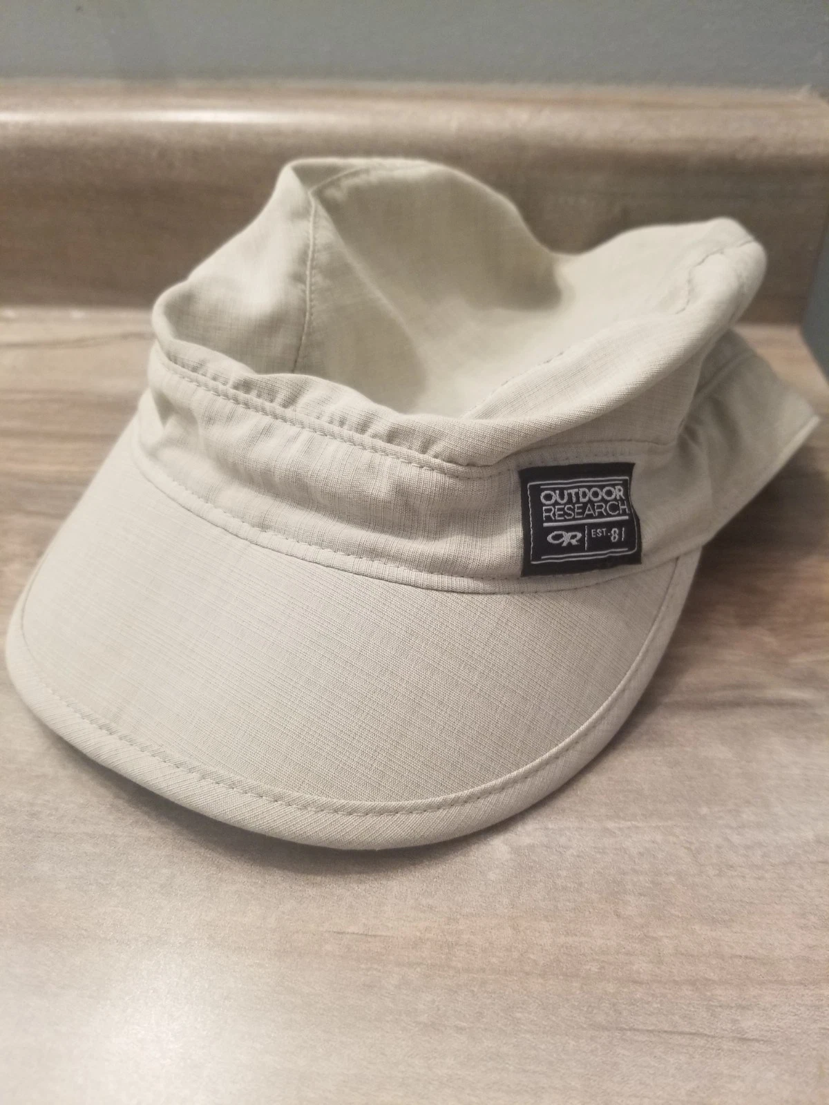OR Outdoor Research mens cap L/XL sunhat folding brim hiking vented nylon