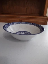 Royal Cuthbertson BLUE WILLOW Round Vegetable Serving Bowl