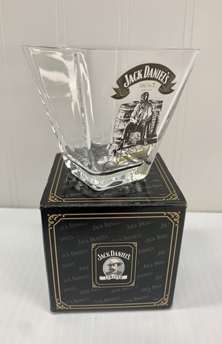 Jack Daniels Shot Glass Legends of Lynchburg 2002 "Whittling Shot Glass” - Picture 5 of 7