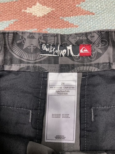 Vintage y2k quiksilver shorts chino all over print youth kids 24” waist EUC - Picture 4 of 8